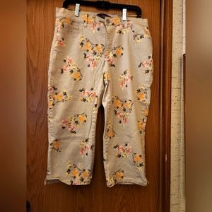 Womens capris
